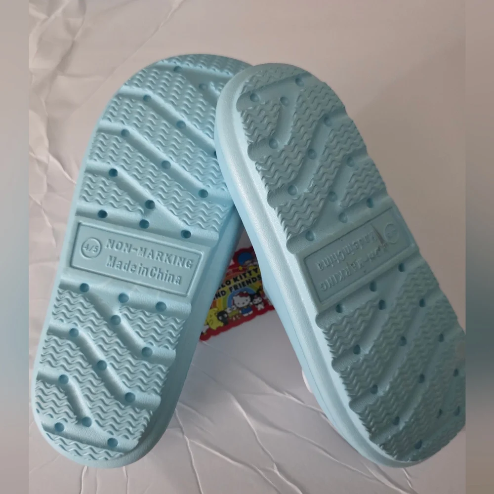 Hello Kitty And Friends By Sanrio Girls Kids Slip Ons Slippers Sandals Size 4/5